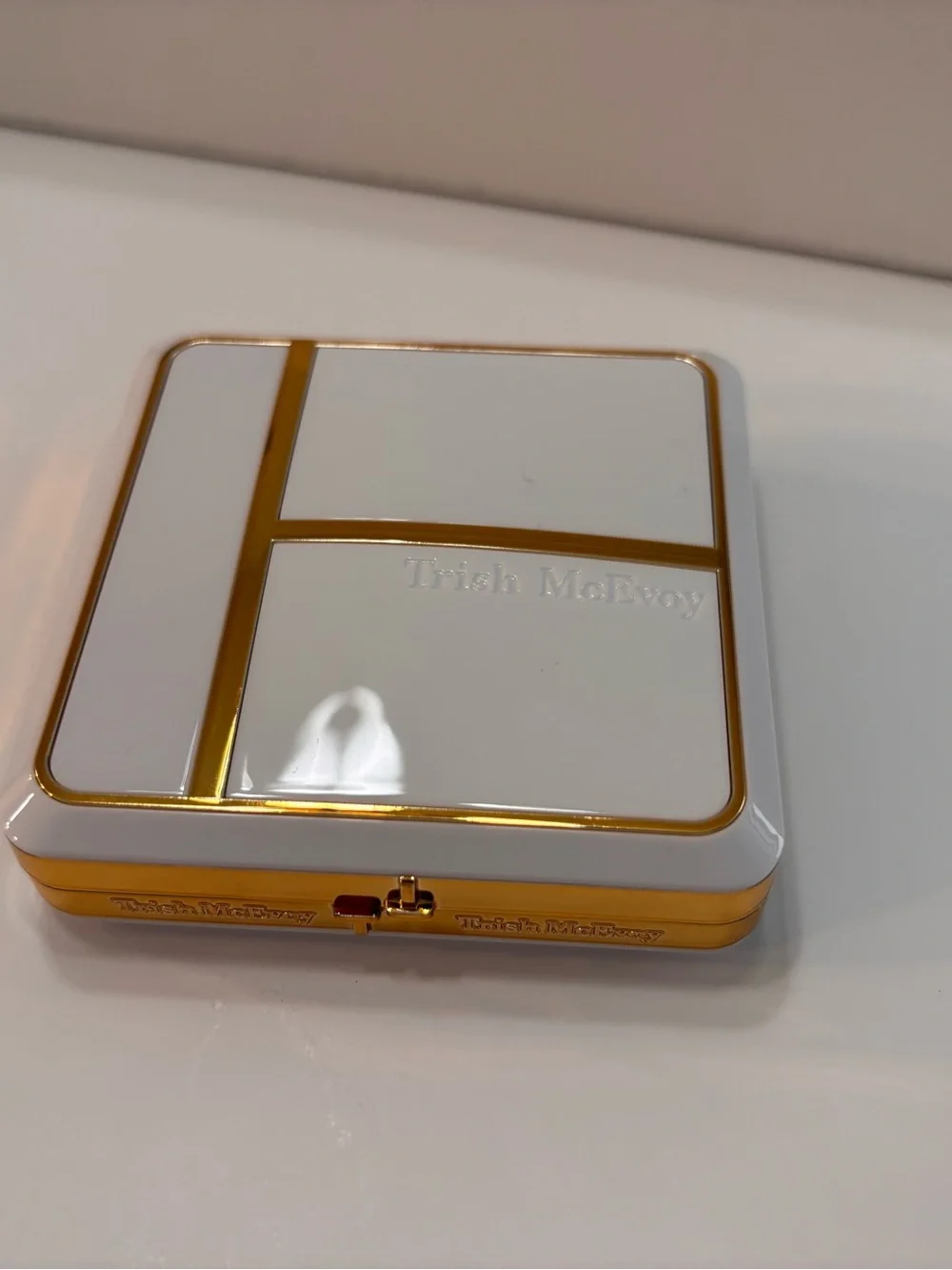 Trish McEvoy dual bronzer